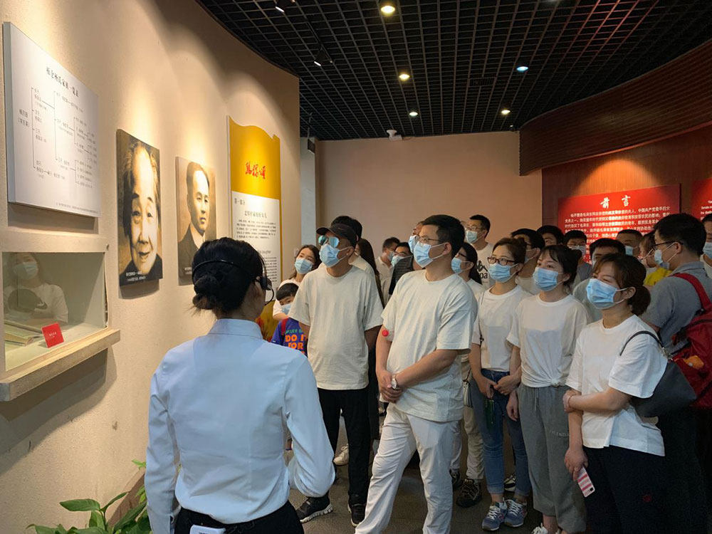 8-华中区域组织全体员工赴长沙开慧镇开展党史学习教育。。。。.jpg